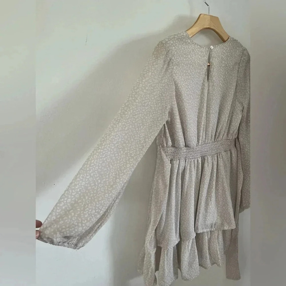 Japna Tan and White Leopard Print Lined Long Sleeve Dress Size Large - Picture 7 of 9